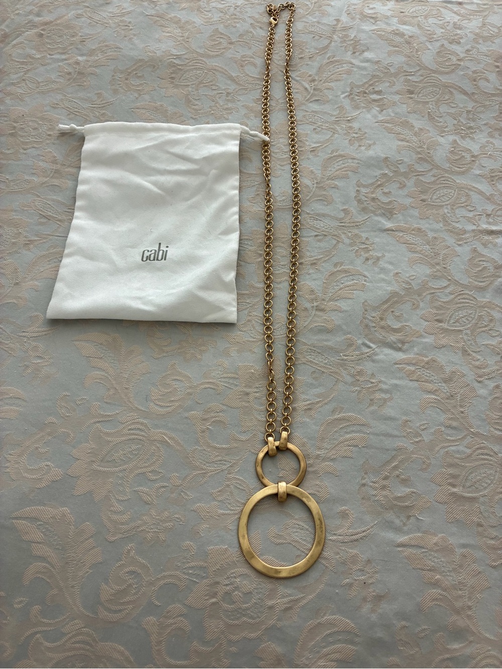 CAbi Flashback Necklace - Gold Interlocking Circle Pendant Necklace